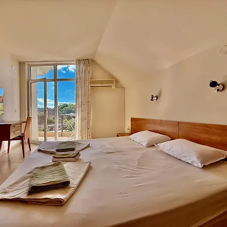 Two-bed Flat In Sunny With Pool View * Słoneczny Brzeg