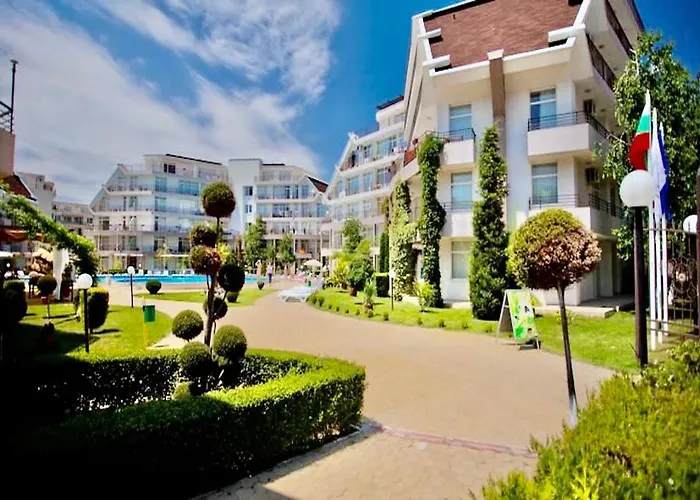 Two-bed Flat In Sunny With Pool View Słoneczny Brzeg