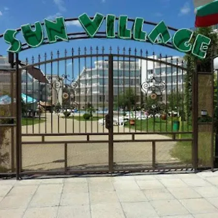 Two-bed Flat In Sunny With Pool View סאני ביץ'