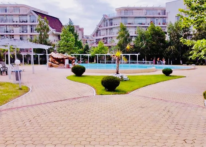Two-bed Flat In Sunny With Pool View Slantchev Briag
