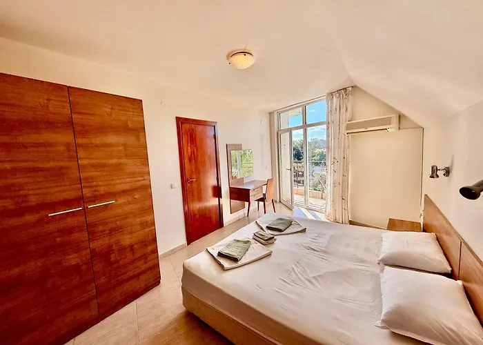 Two-bed Flat In Sunny With Pool View * Slantchev Briag