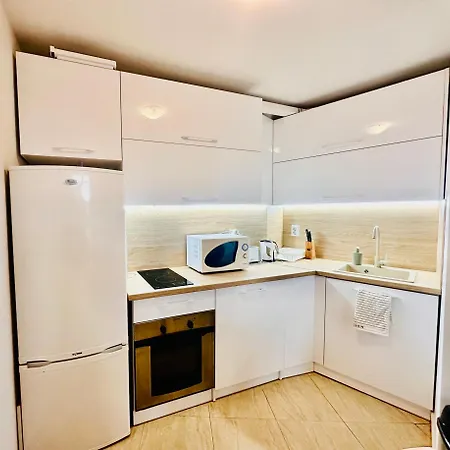 アパート Two-bed Flat In Sunny With Pool View *